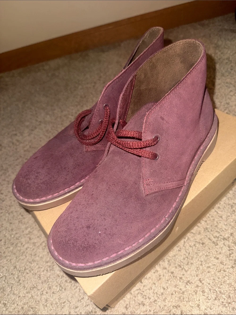 Clarks Plum Suede Desert Chukka Boots Size 7
